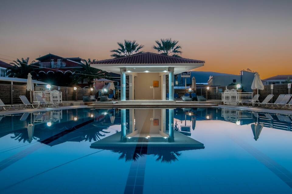 Karras Hotel 5