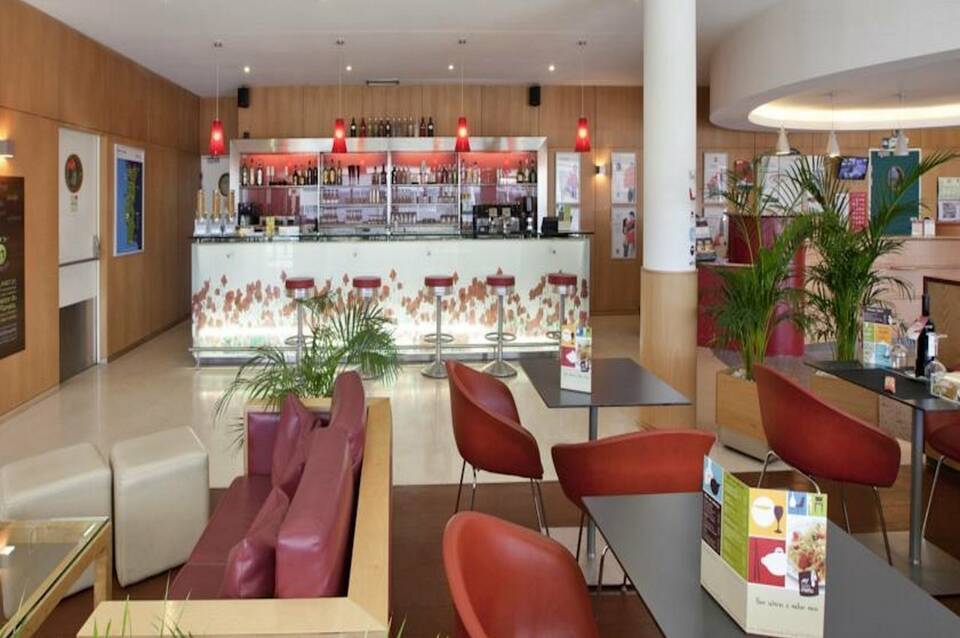 ibis Porto São João 3