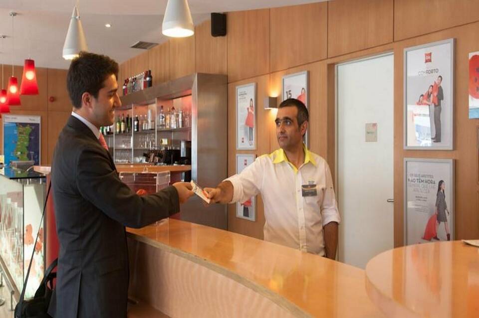 ibis Porto São João 4