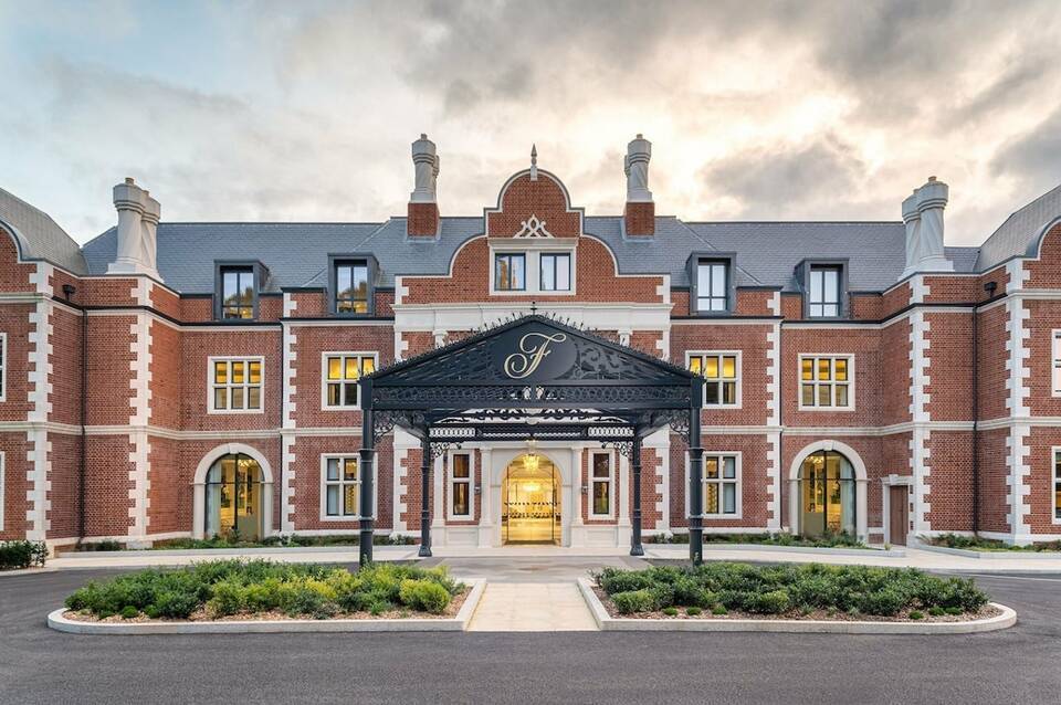 Fairmont Windsor Park 3