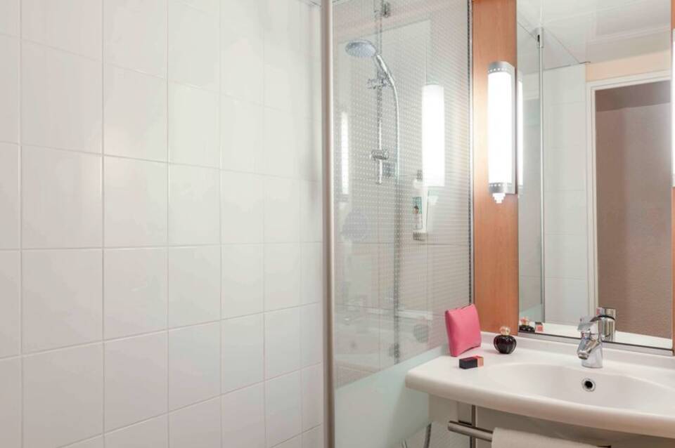 ibis Paris La Defense Esplanade 4