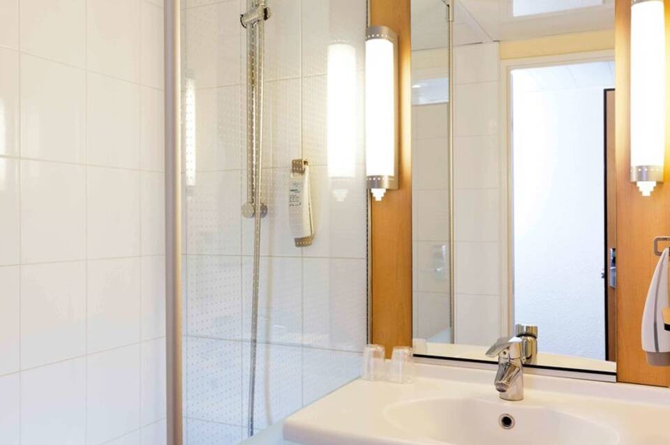 ibis Paris La Defense Esplanade 5