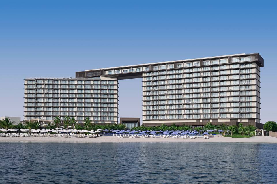 Mövenpick Resort Al Marjan Island 1