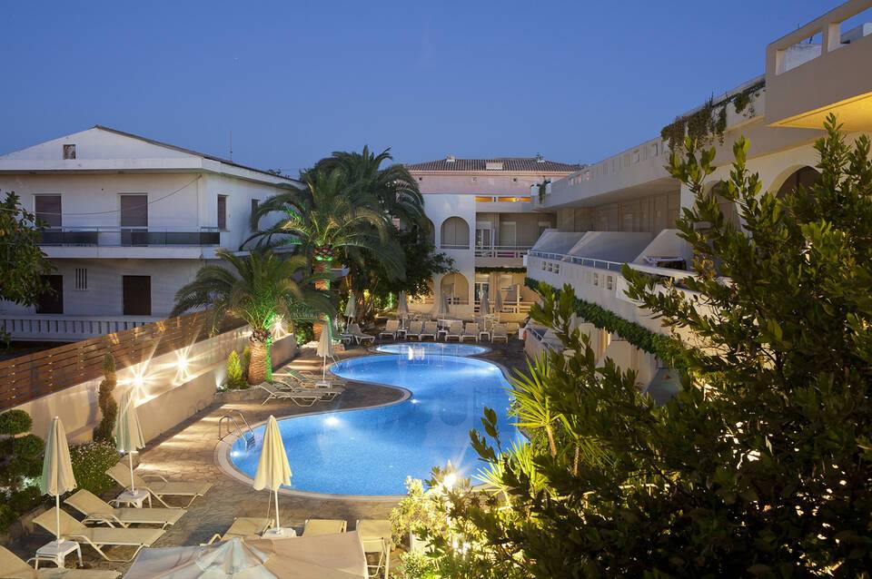 Axos Hotel 1