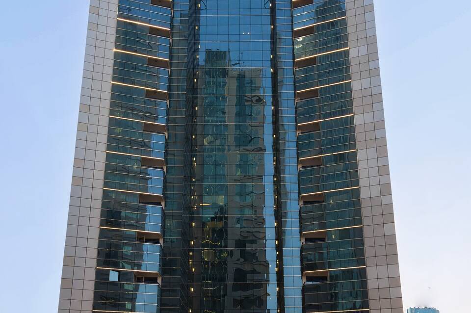 Golden Tulip Media Hotel 1