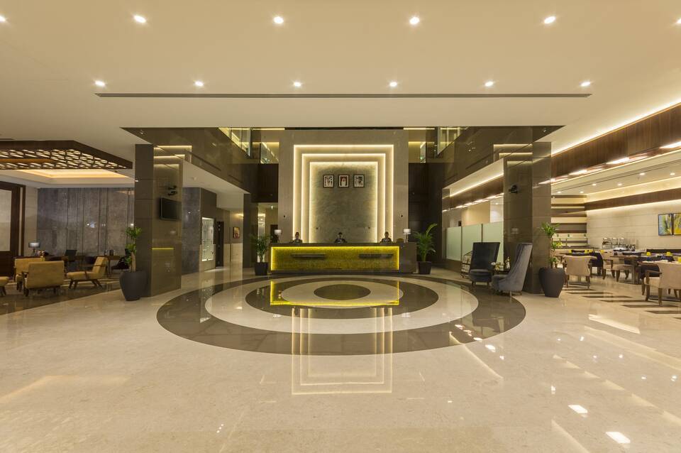 Golden Tulip Media Hotel 4