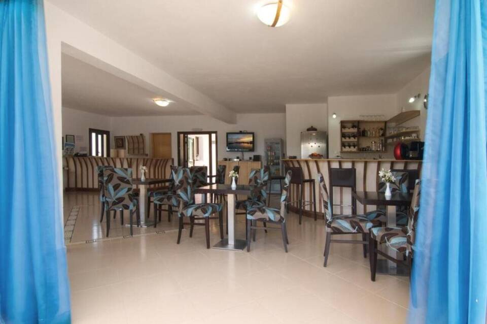 Miraluna Hotel 5