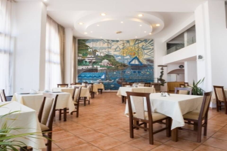 Atlantis Hotel 5