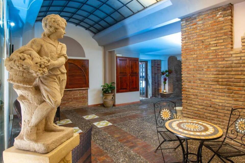 Life Residence dei Baroni 1