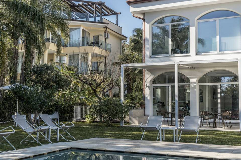 Sicilia’s Residence Hotel – Art & Spa 1