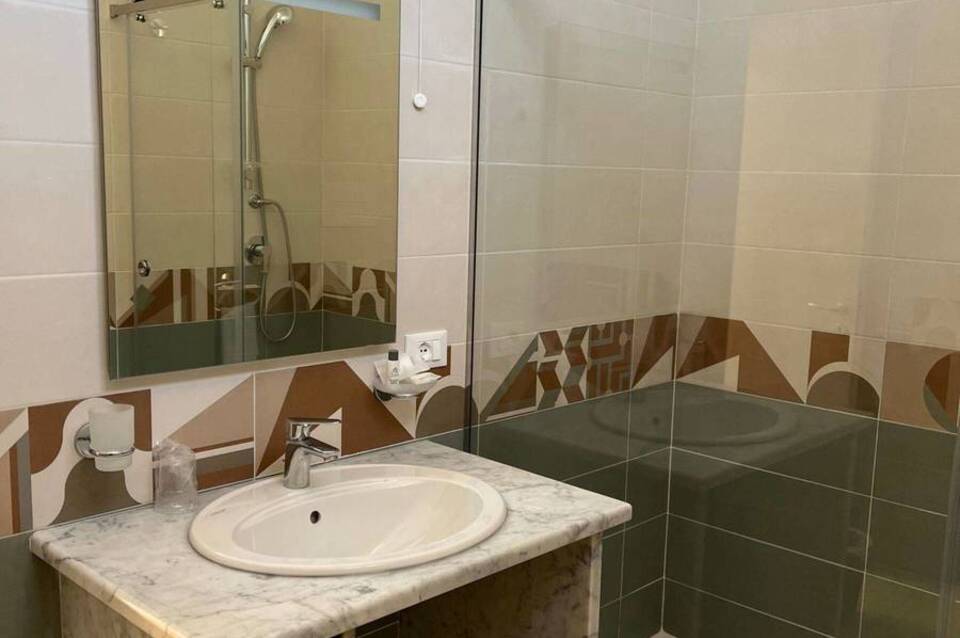 38 AIRA 2
