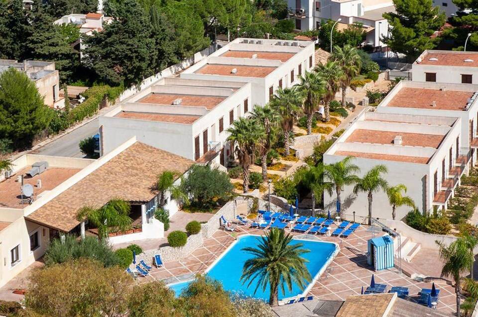 Villaggio Cala Mancina 1