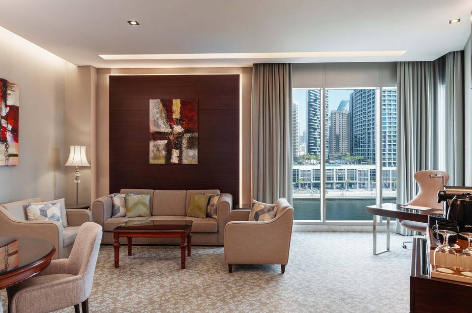 Renaissance Business Bay Hotel, Dubai 4