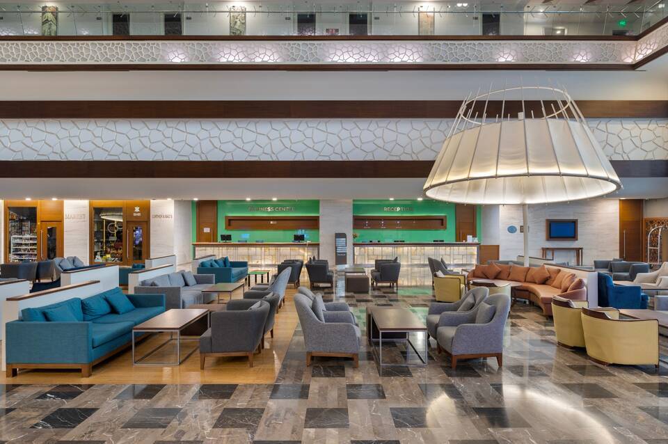 Ramada Plaza by Wyndham Antalya 4