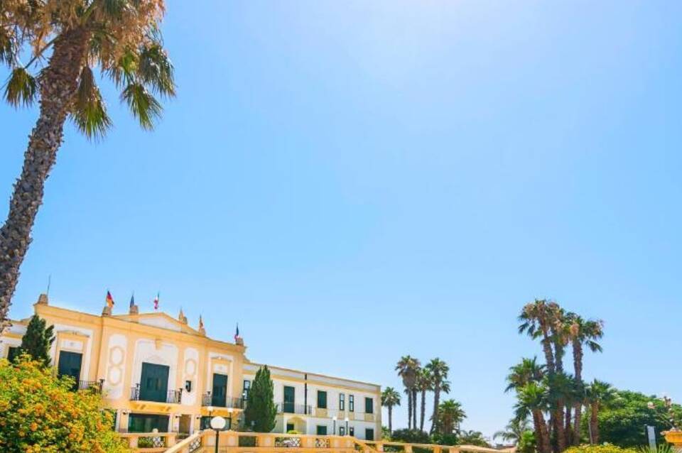 Delfino Beach 3