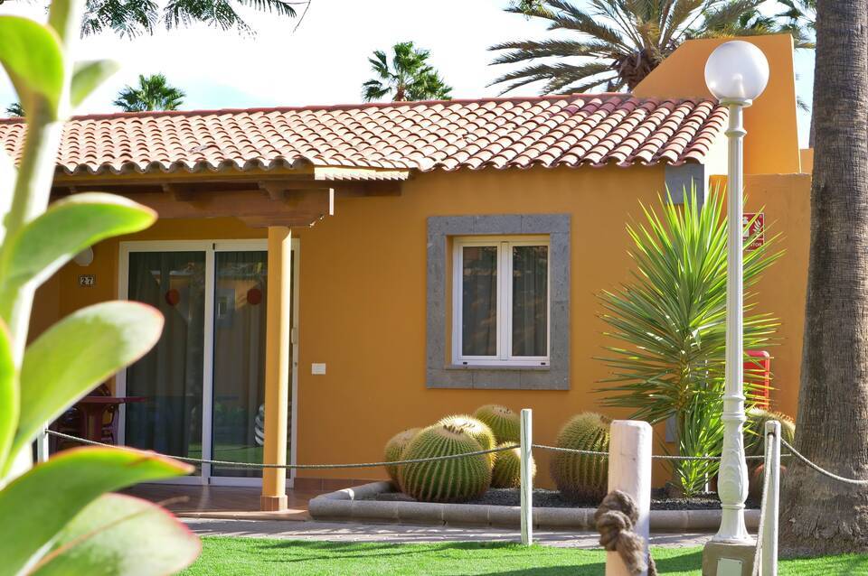 Los Almendros Gays Exclusive Vacation Club 1