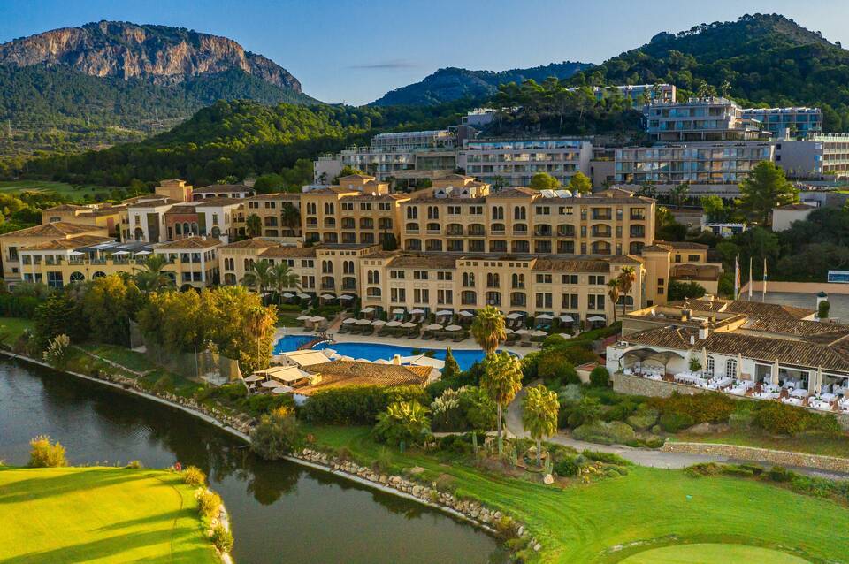 THE CAMP DE MAR Hotel & Resort 1