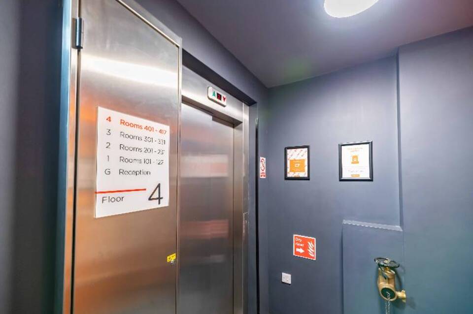 easyHotel Newcastle 3