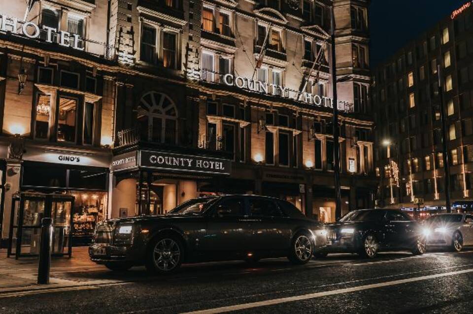 County Hotel 1
