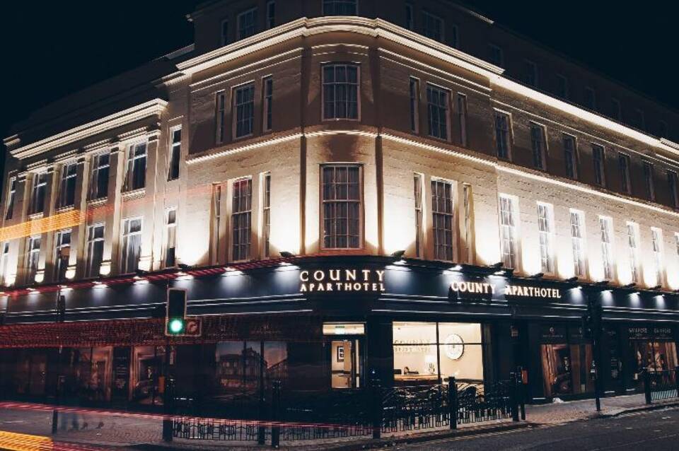 County Hotel 4