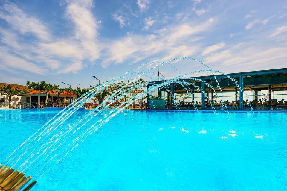 Corissia Beach Hotel 2