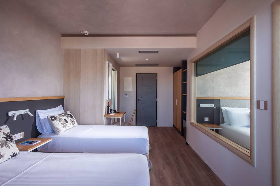 Corissia Beach Hotel 3
