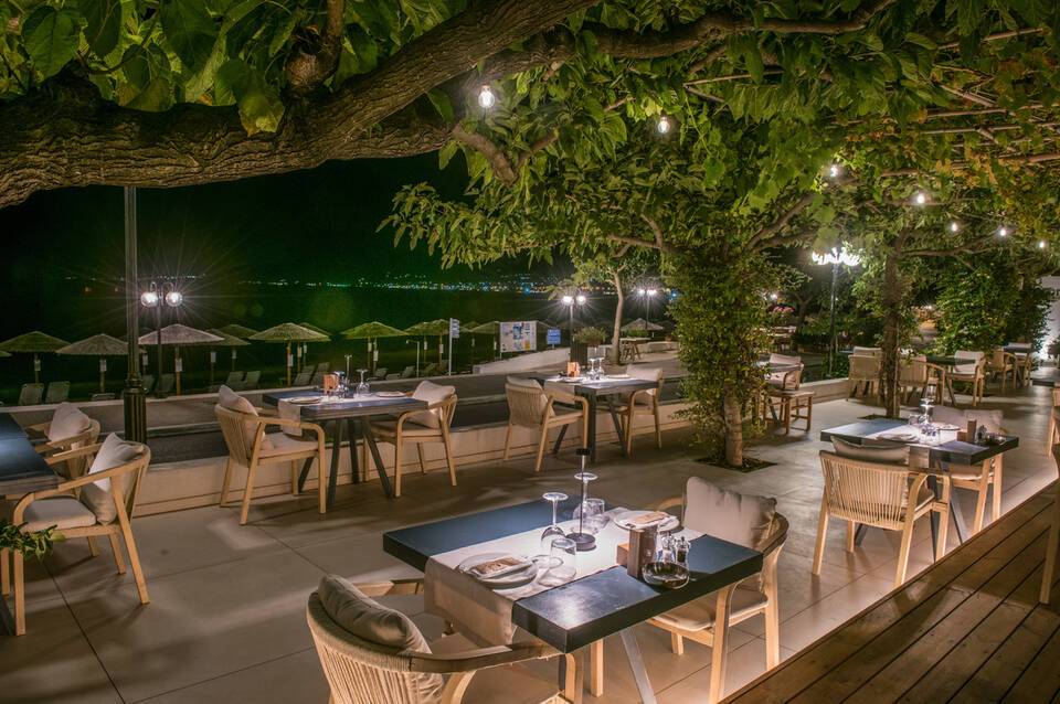 Corissia Beach Hotel 4