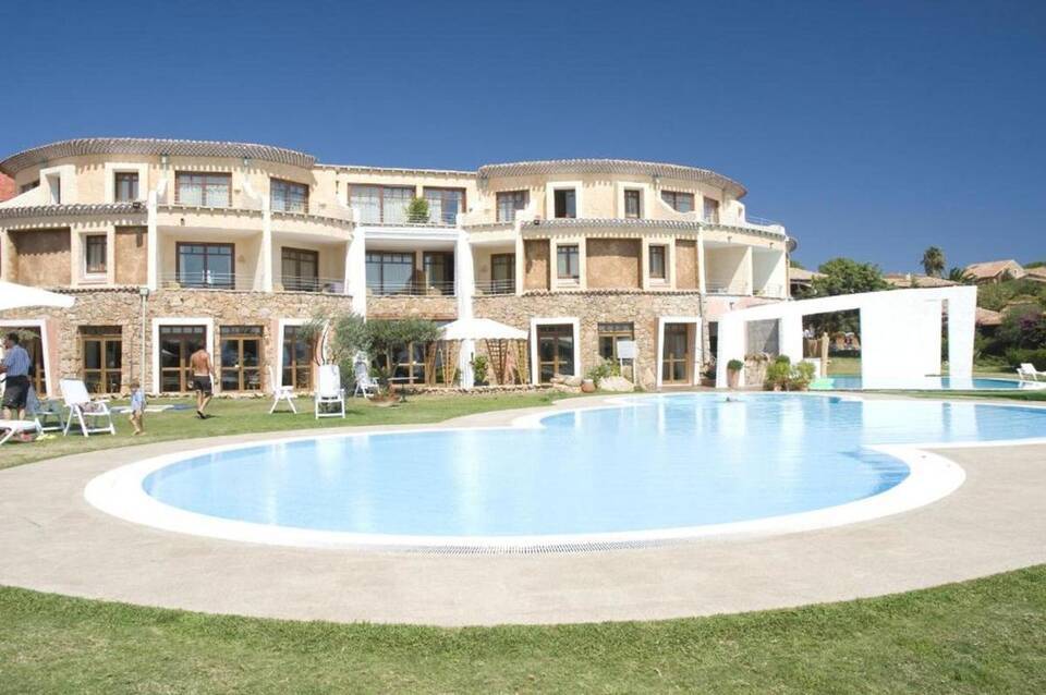 Hotel Resort & SPA Baia Caddinas 3