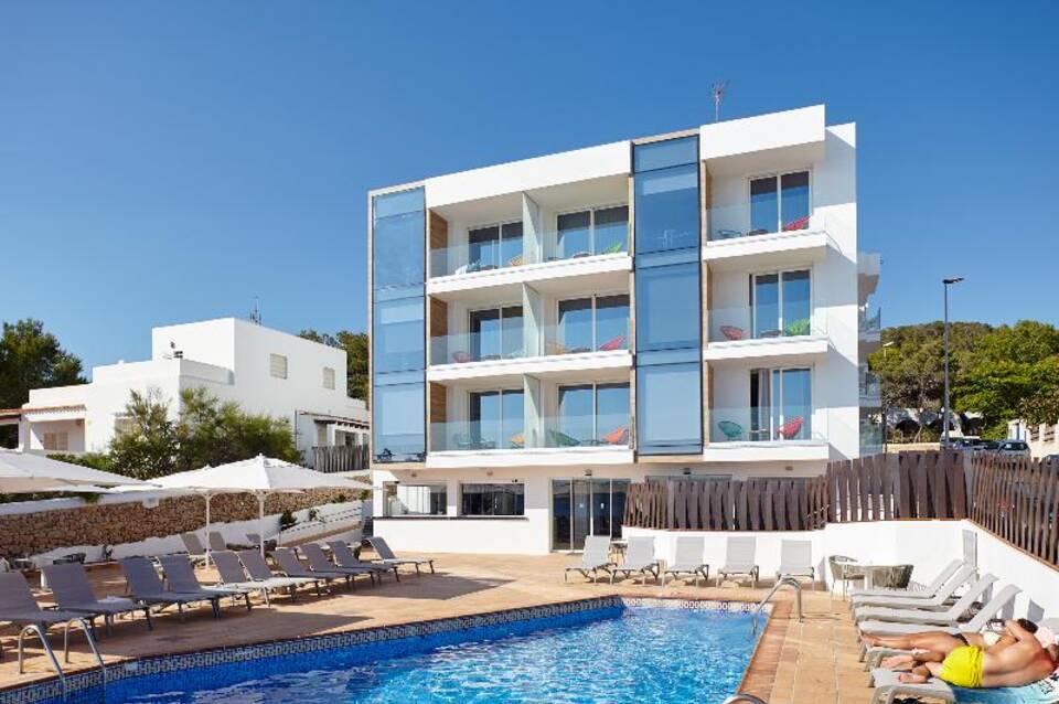 Sol Bahía Ibiza Suites 2