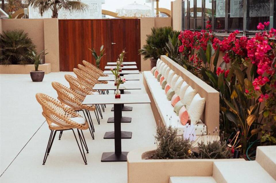 Ama Ibiza Beachfront Suites 5