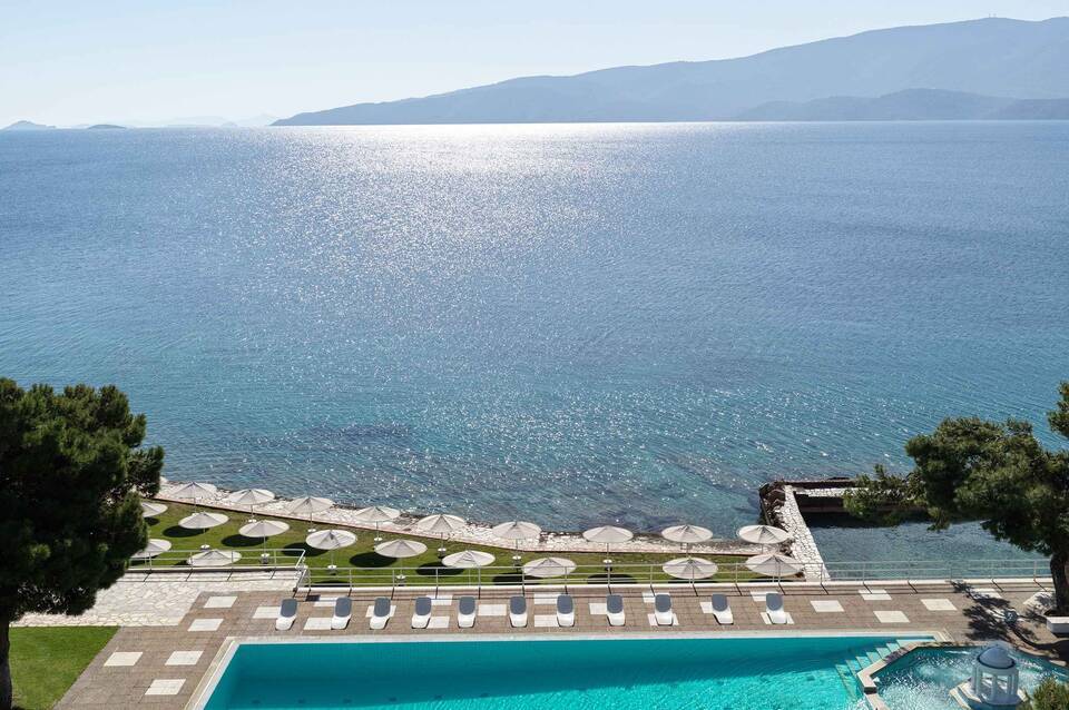 Kalamaki Beach Resort 3