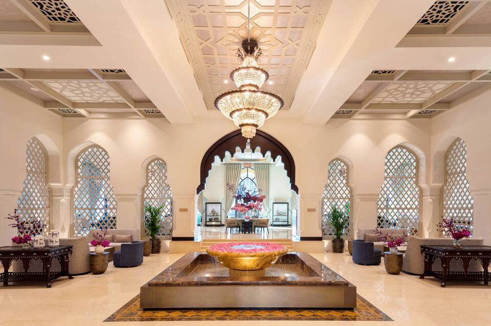 Palace Downtown 4
