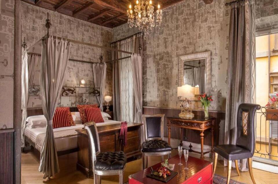 The Inn at the Roman Forum 3