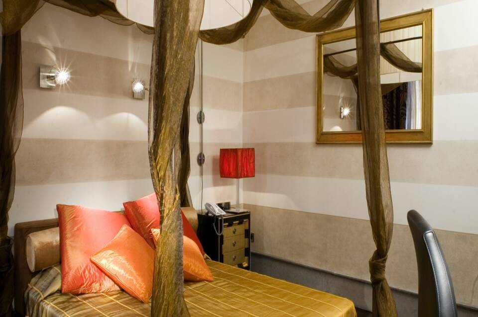 The Inn at the Roman Forum 5
