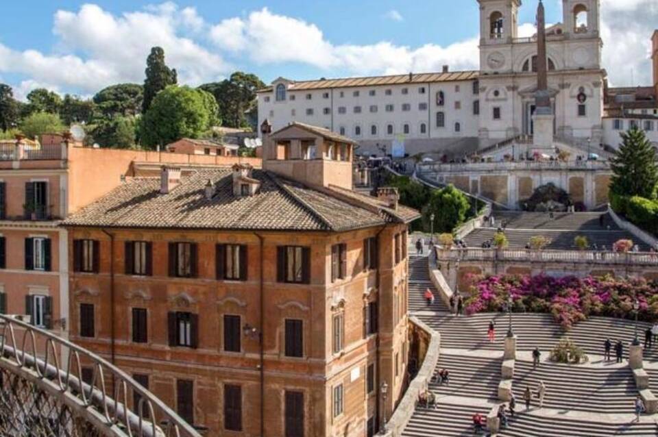 The Inn at the Spanish Steps 5