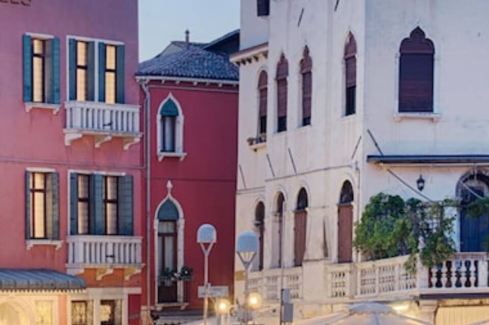 NH Venezia Santa Lucia 5