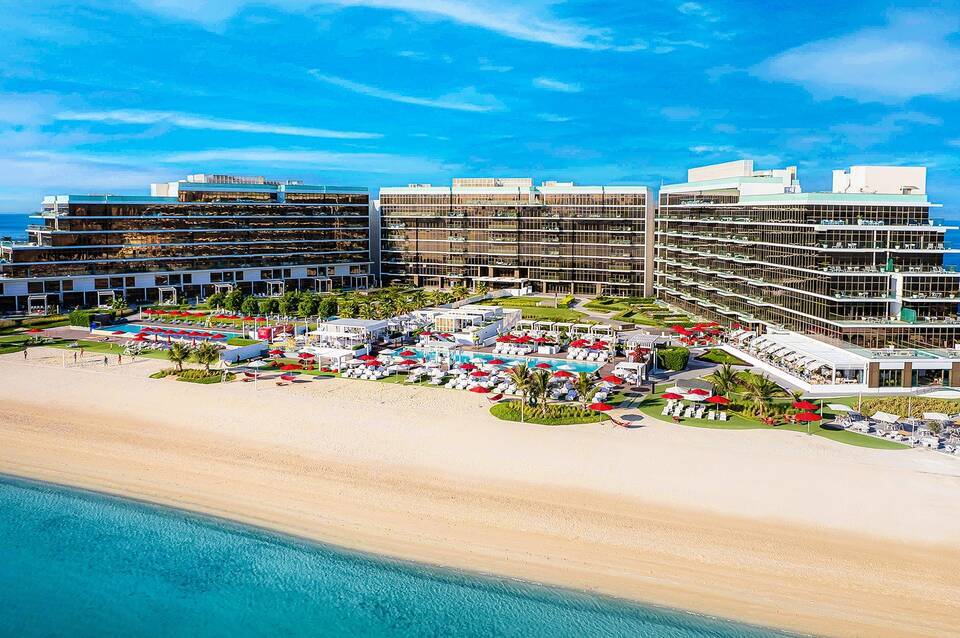 Th8 Palm Dubai Beach Resort Vignette Collection 1