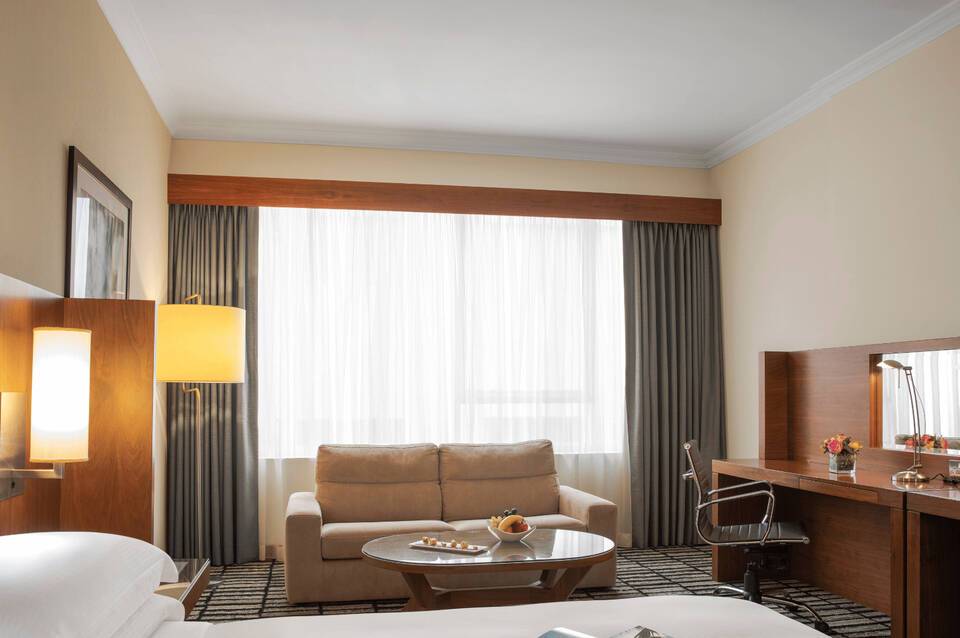 Jumeira Rotana 4