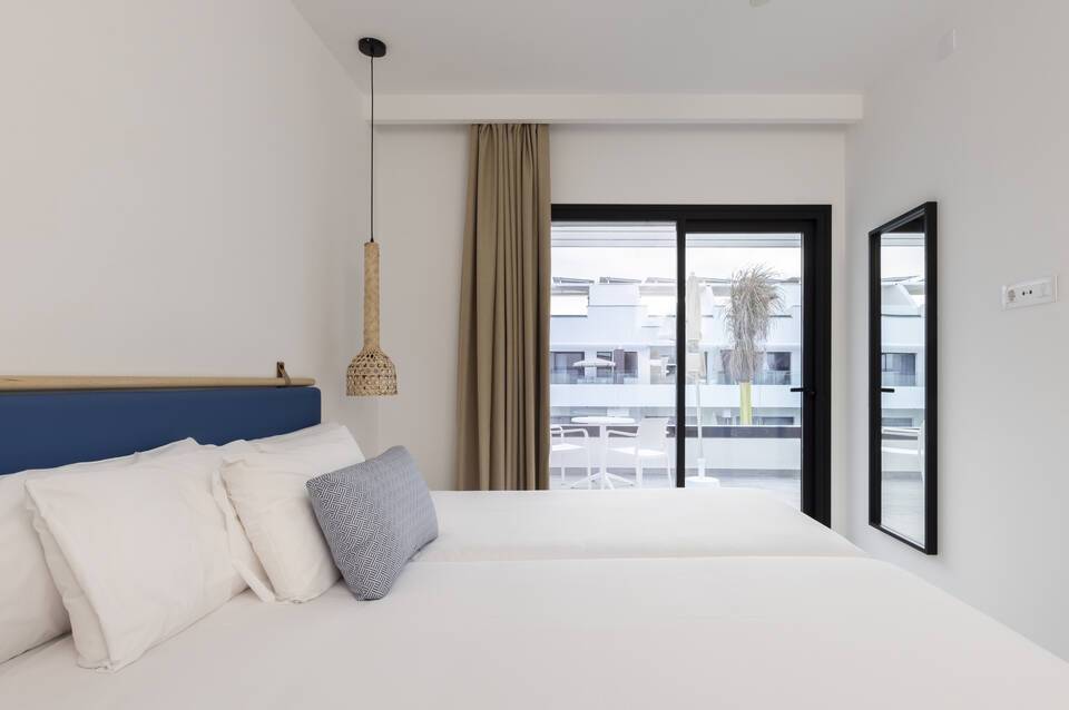 Esmeralda Cotillo Homes by LIVVO 3