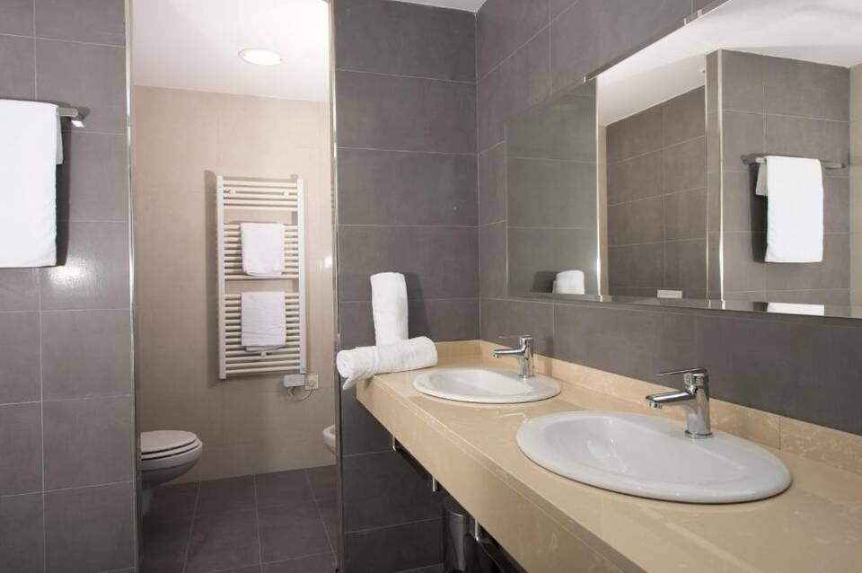 Aparthotel Portodrach 2