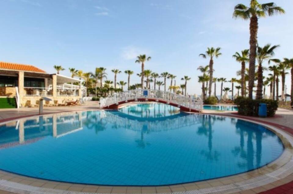 Anastasia Beach Hotel 2