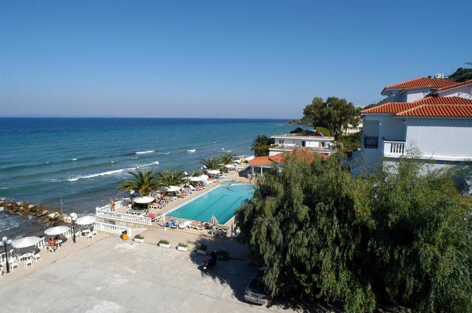 Chryssi Akti Hotel 2