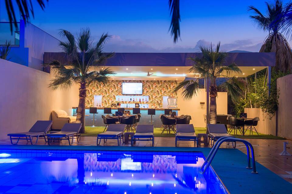 Primavera Beach Studios & Apartments 1