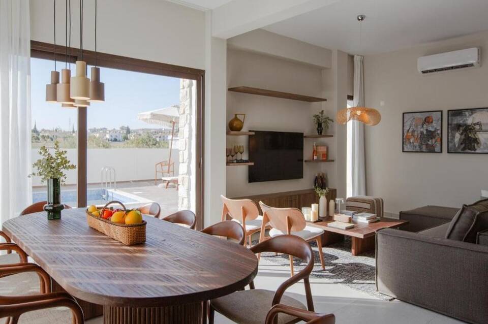 Liv & Co Suites & Villas 5