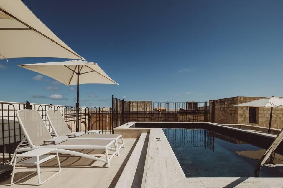 San Karlu Hotel 1