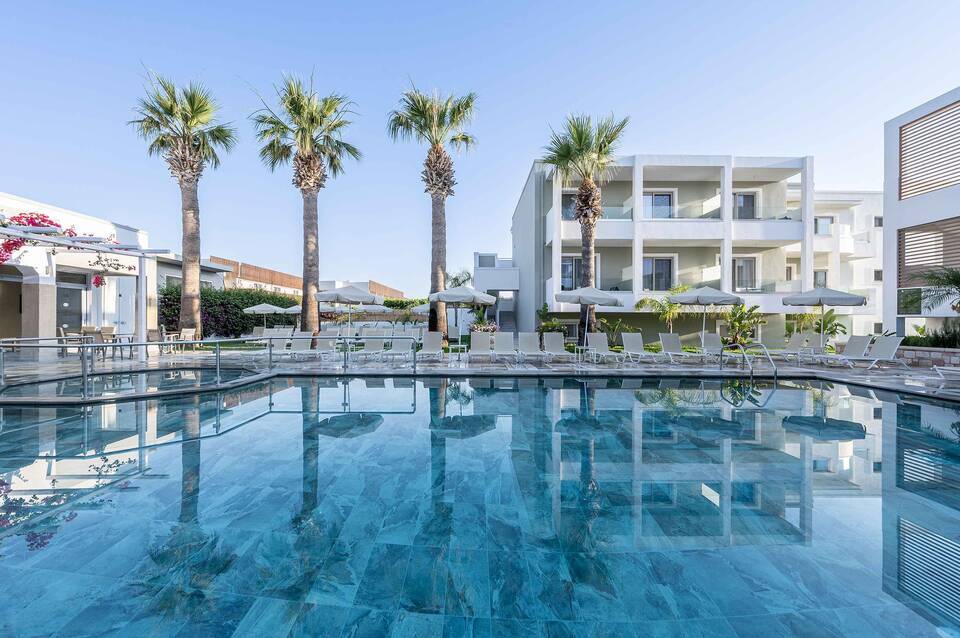 Mythos Hotel & Apartments 1