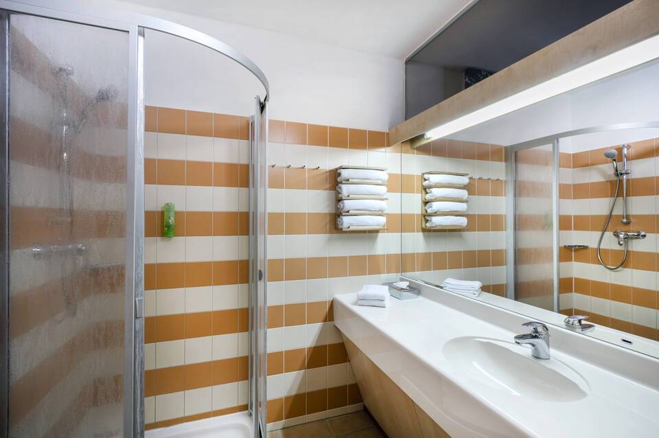 JUFA Hotel Graz City 3