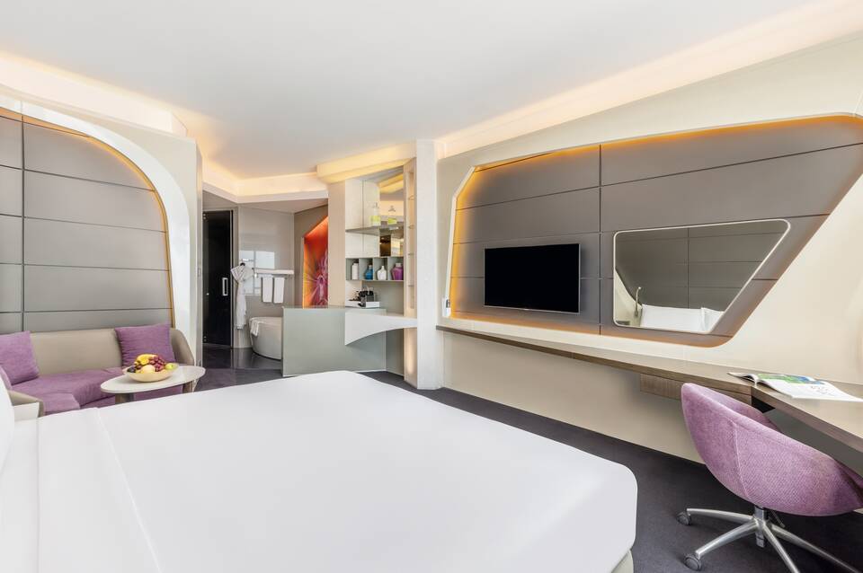 V Hotel Dubai Curio Collection by Hilton 2