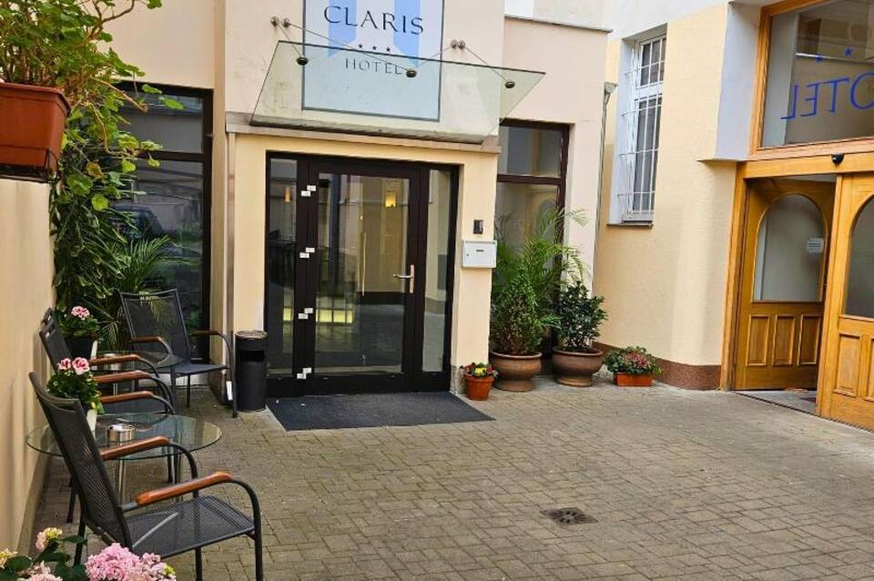 Claris 5