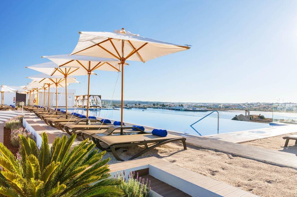 Jupiter Marina Hotel - Couples & Spa 4